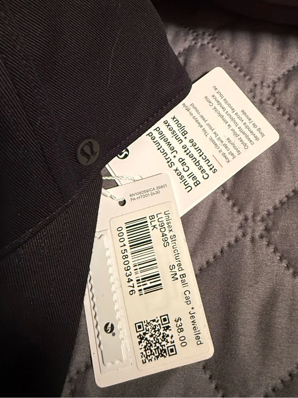 Lululemon Black “Jewelled” Cap in S/M